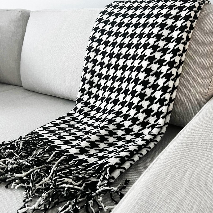 Decor Tea + Linen | Houndstooth Throw Blanket