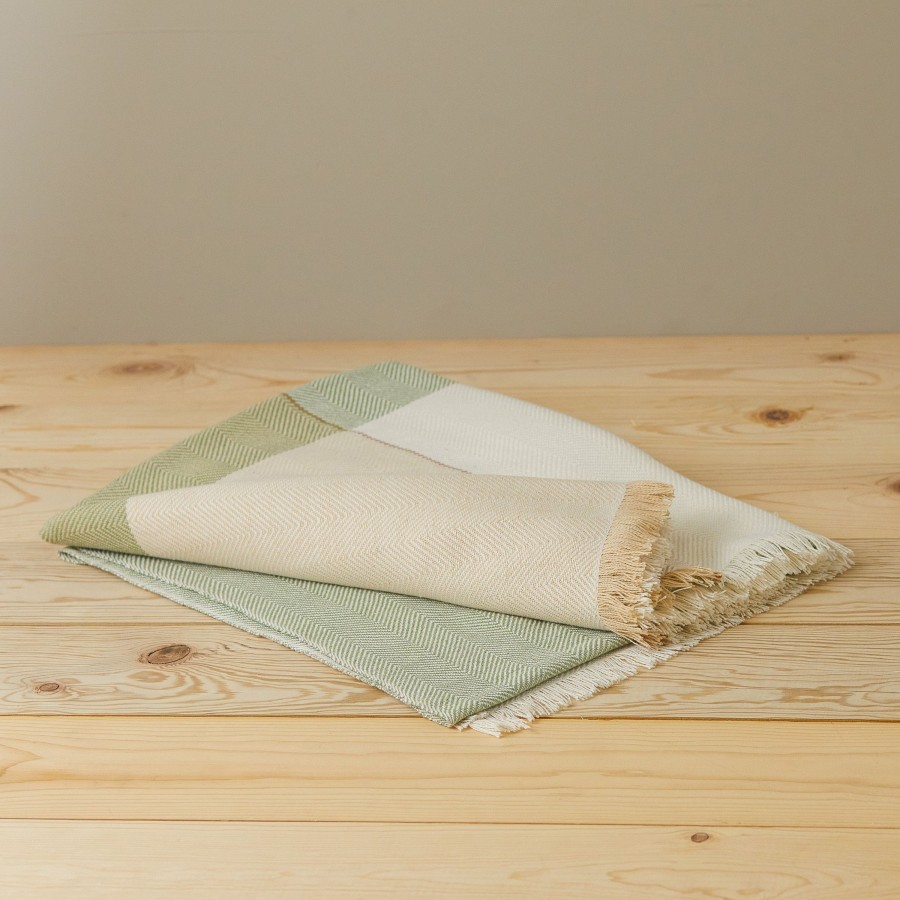 Pillows & Blankets Tea + Linen | Lucia Throw Blanket